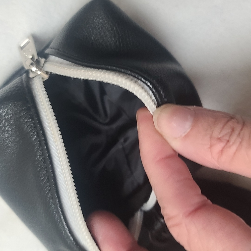 Madden Girl Black MiniCrossbody Bag with Detachable Zip Change Pouch - Picture 7 of 13
